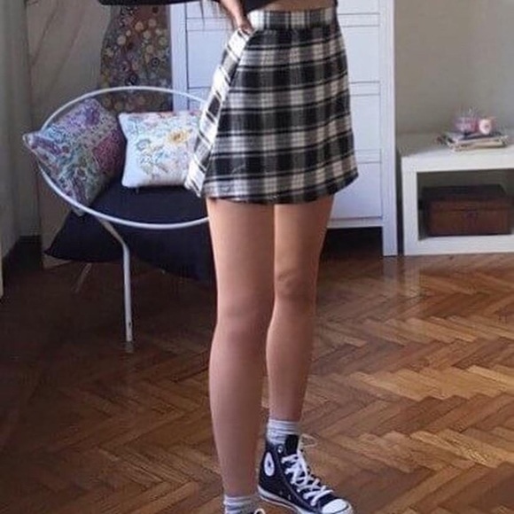 Plaid skirt - Picture 3 of 4